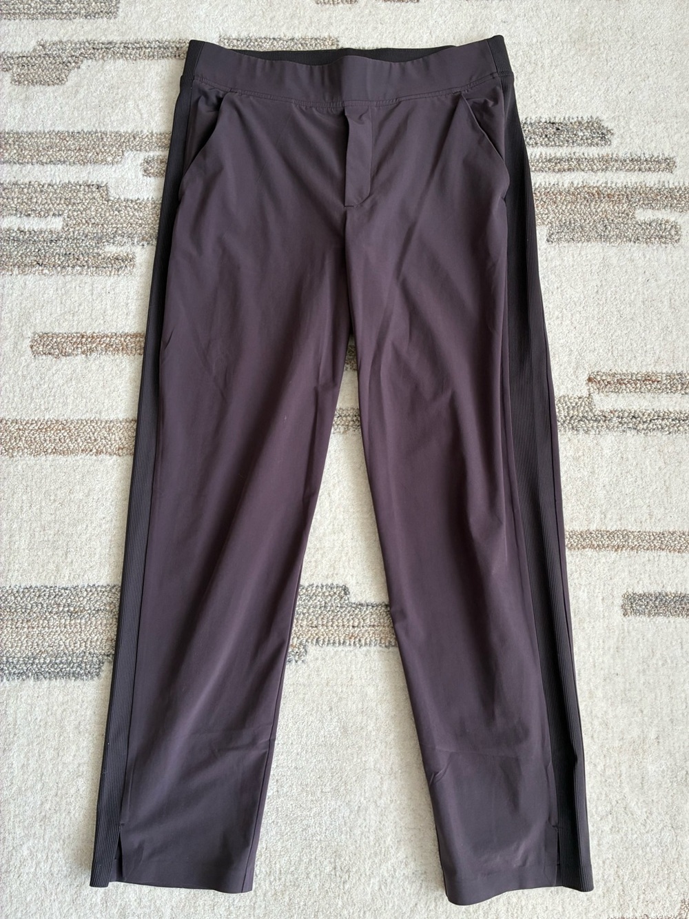 Athleta Brooklyn Midrise Straight-Leg Ankle Pants in Mauve